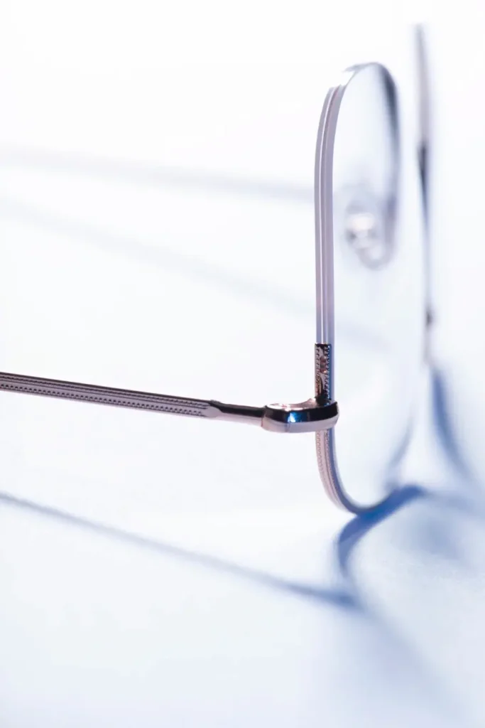 ZEISS ClearView: tenké jednoohniskové čočky | Optika Brno brýle s tenkou brylovou čočkou