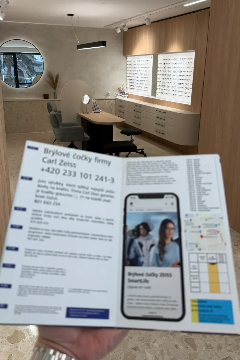 Ostrá dálka, rozmazané čtení